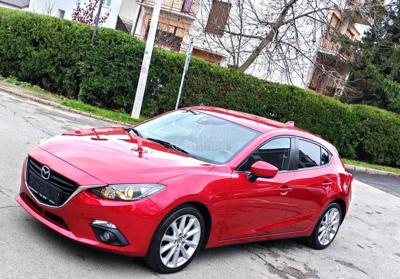 Mazda 3 //S A V R S E N A//