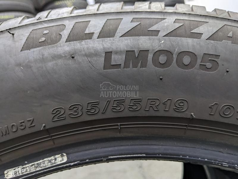 Bridgestone 235/50 R19 Zimska