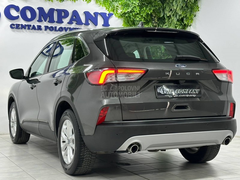 Ford Kuga 1.5 TDCI TITAN AUT