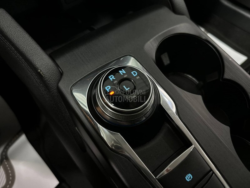 Ford Kuga 1.5 TDCI TITAN AUT