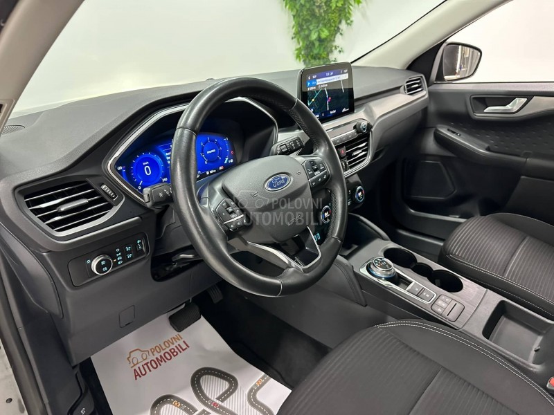 Ford Kuga 1.5 TDCI TITAN AUT