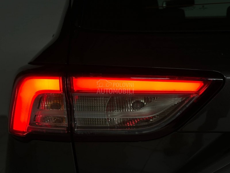 Ford Kuga 1.5 TDCI TITAN AUT