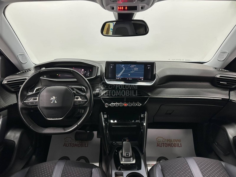Peugeot 2008 1.2 ALLURE AUT