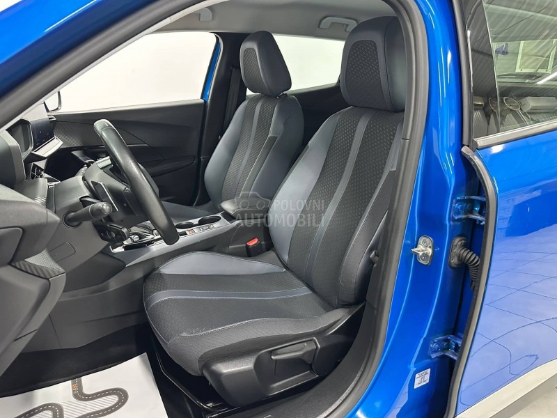 Peugeot 2008 1.2 ALLURE AUT