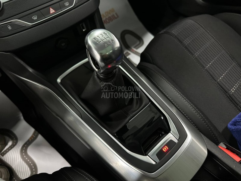 Peugeot 308 1.5 HDI ALLURE PAN