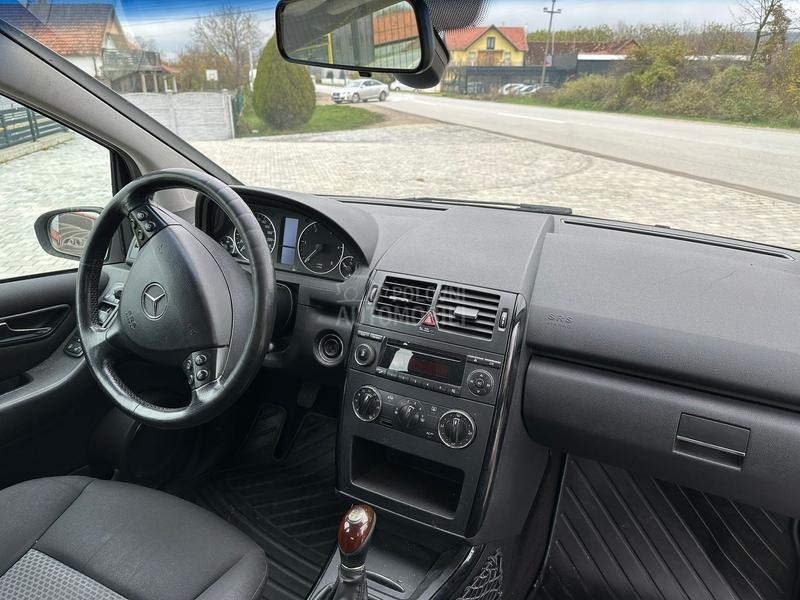 Mercedes Benz A 160 cdi idealan