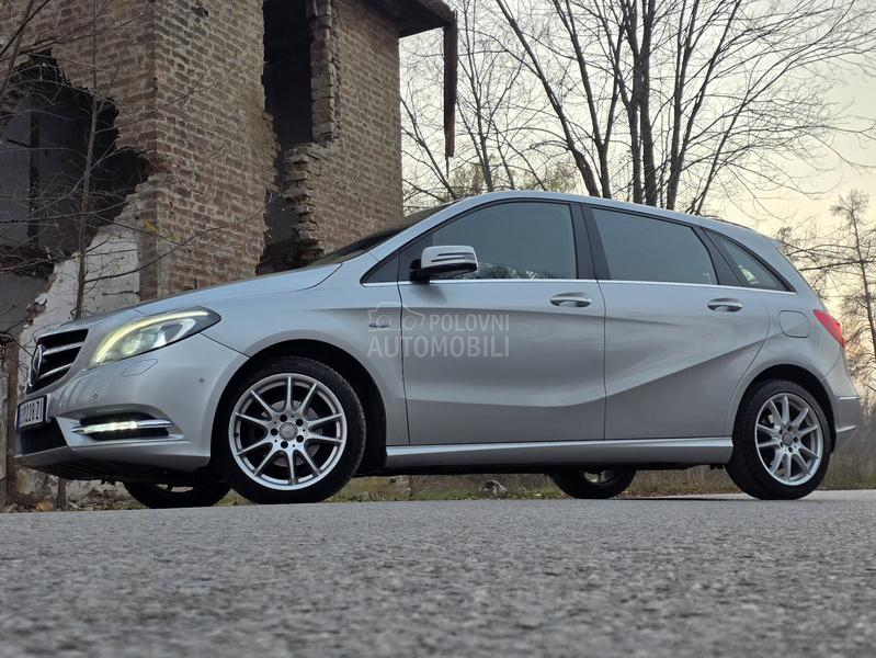 Mercedes Benz B 180 CDI led.bixenon