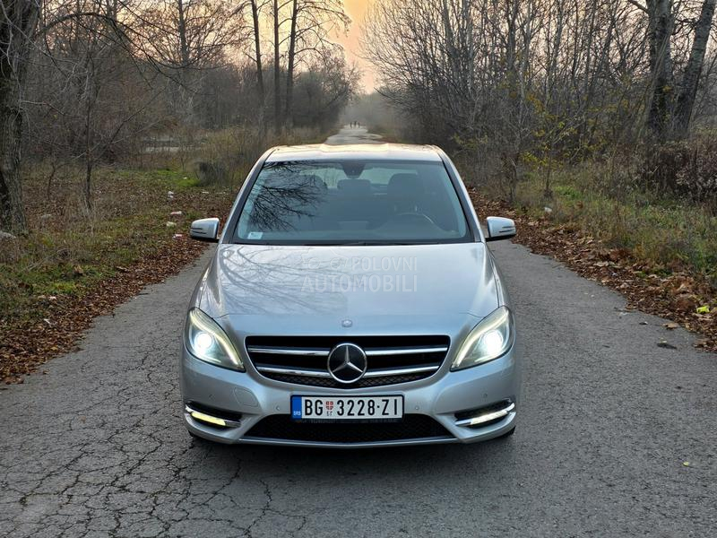 Mercedes Benz B 180 CDI led.bixenon