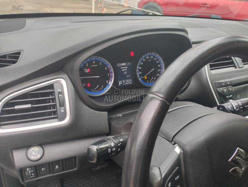 Suzuki SX4 S-Cross 1.6 m e t a n 4x4