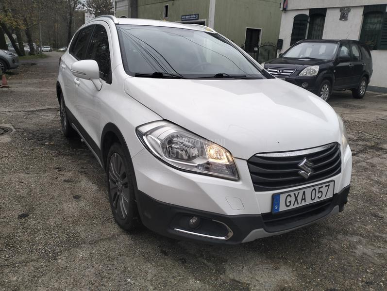 Suzuki SX4 S-Cross 1.6 m e t a n 4x4