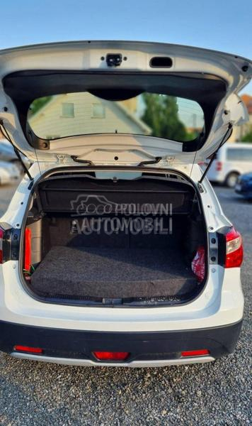 Suzuki SX4 S-Cross 1.6 m e t a n 4x4