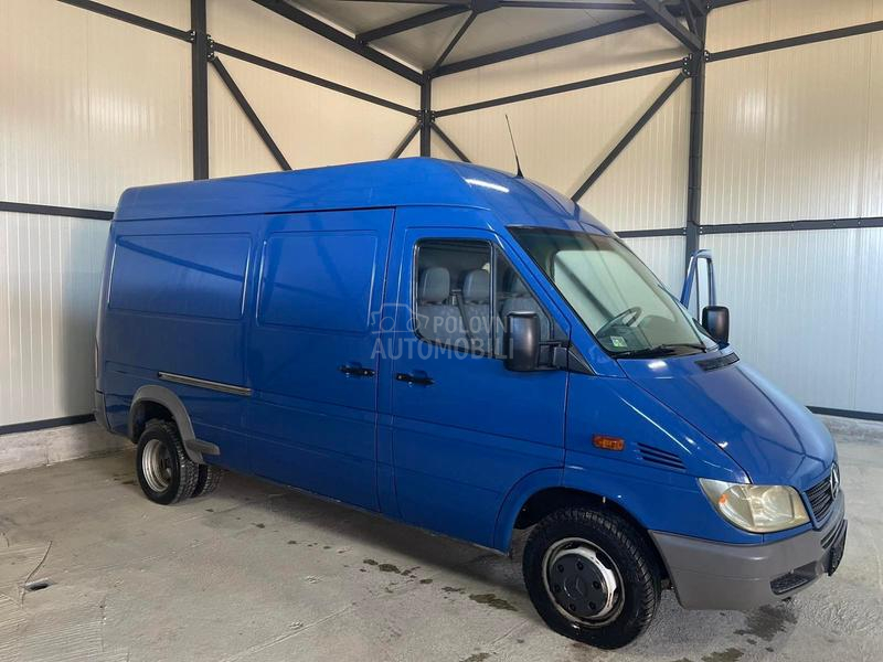 Mercedes Benz Sprinter