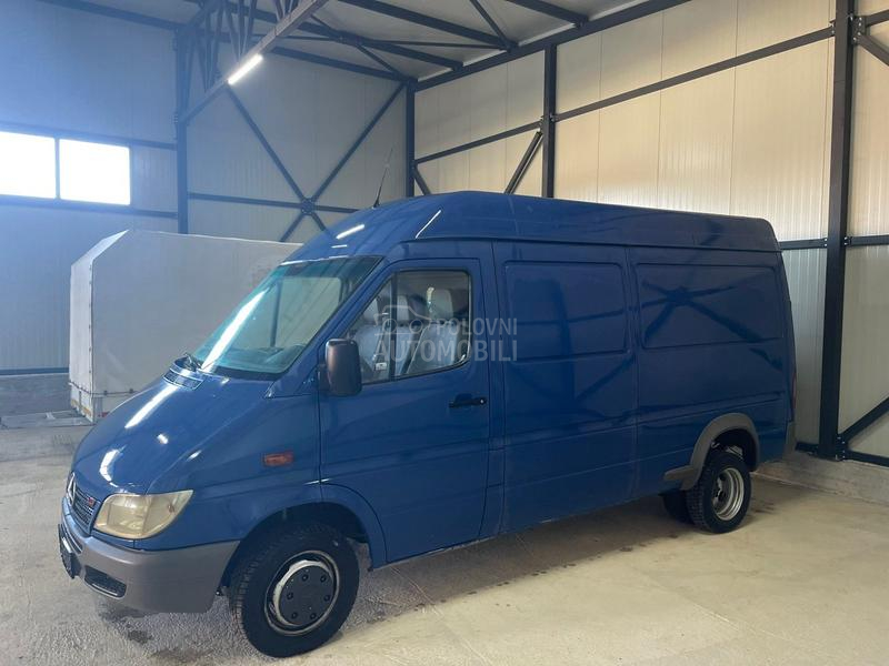 Mercedes Benz Sprinter