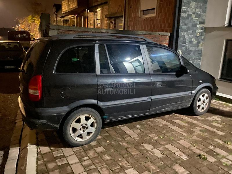 Opel Zafira 