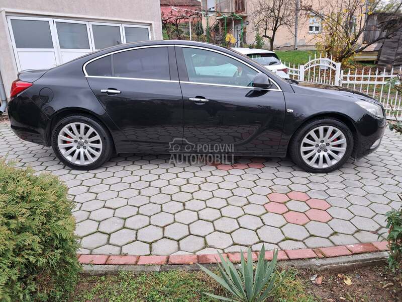 Opel Insignia 2.0 tdci COSMO 4x4