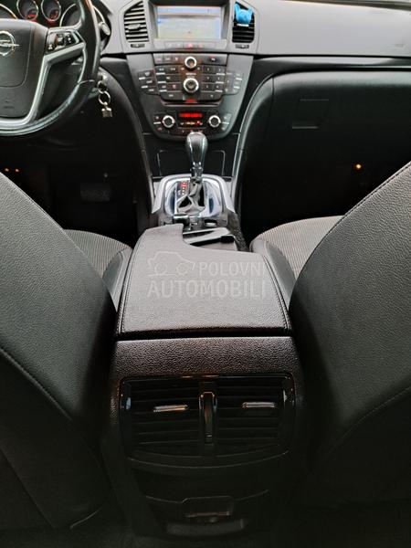 Opel Insignia 2.0 tdci COSMO 4x4