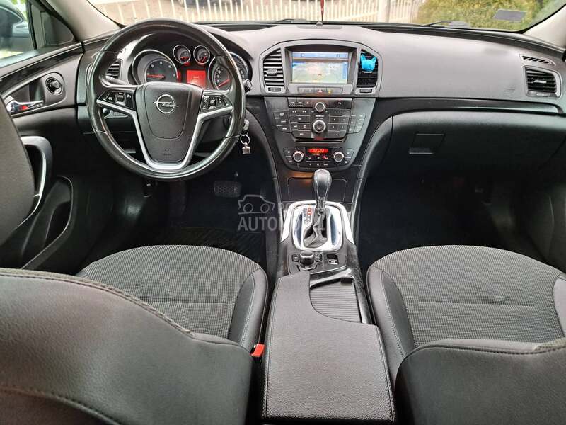 Opel Insignia 2.0 tdci COSMO 4x4