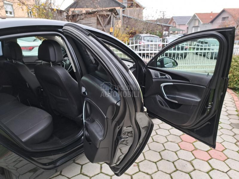 Opel Insignia 2.0 tdci COSMO 4x4