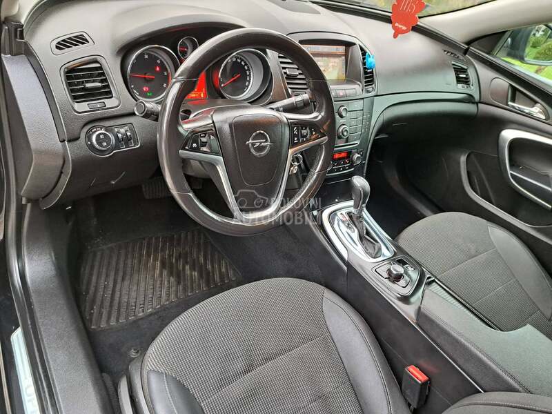 Opel Insignia 2.0 tdci COSMO 4x4
