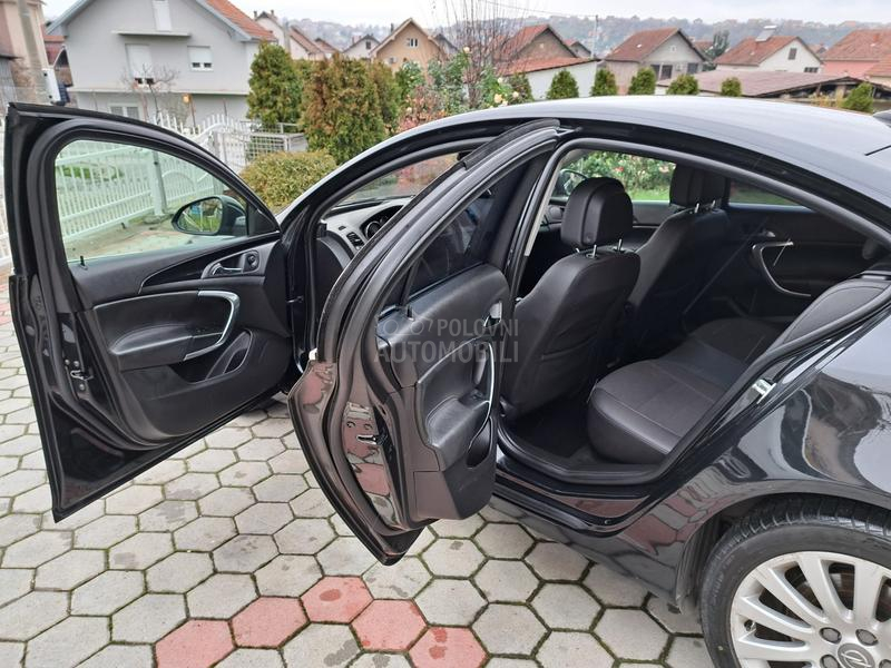 Opel Insignia 2.0 tdci COSMO 4x4