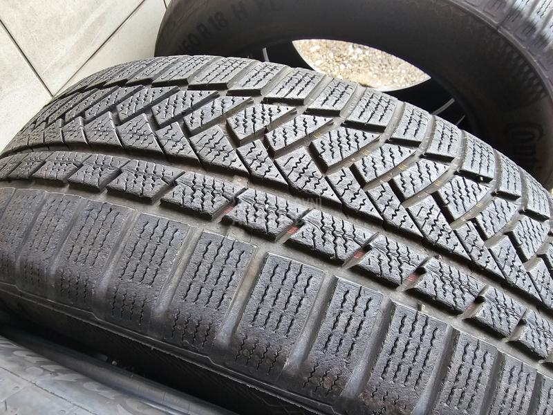 Continental 235/60 R18 Zimska