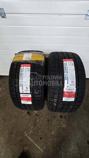 Nankang 325/40 R22 Zimska