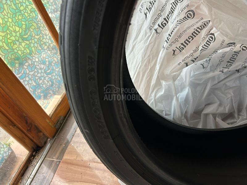 Bridgestone 235/40 R19 Letnja