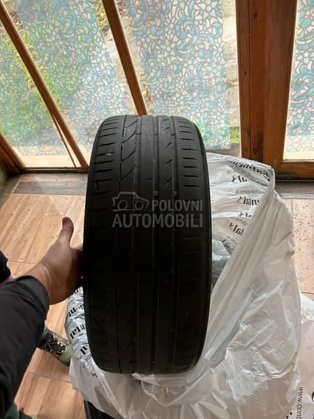Bridgestone 235/40 R19 Letnja
