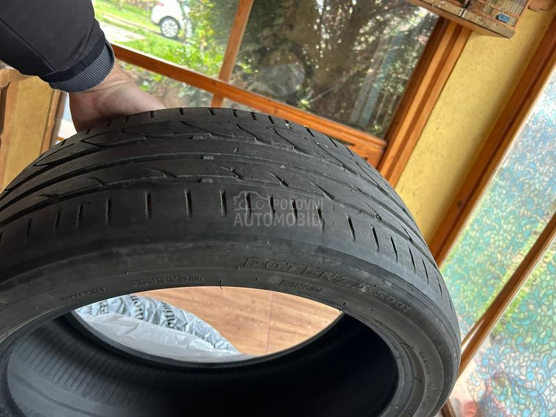 Bridgestone 235/40 R19 Letnja