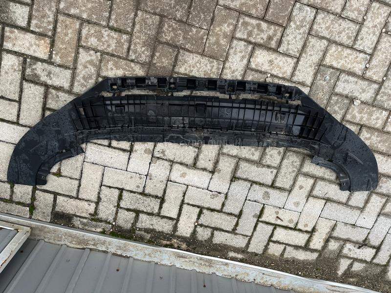 Donji suspleh prednjeg branika