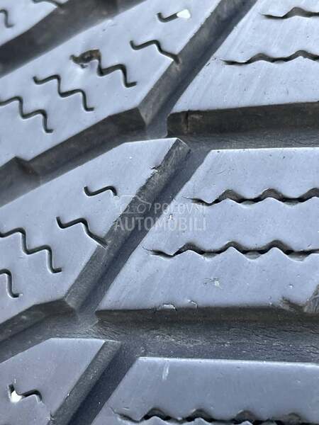 Nexen 225/60 R17 Zimska