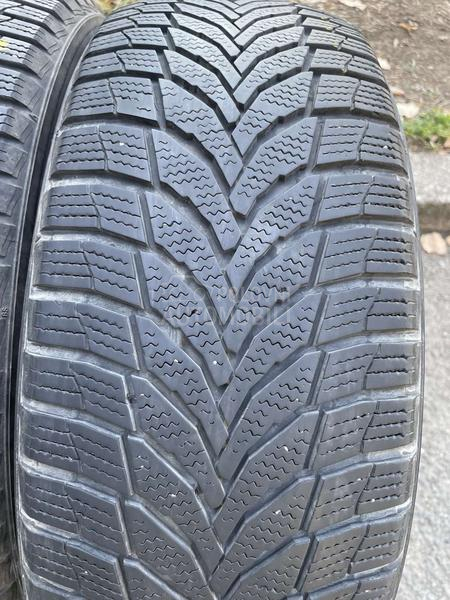 Nexen 225/60 R17 Zimska