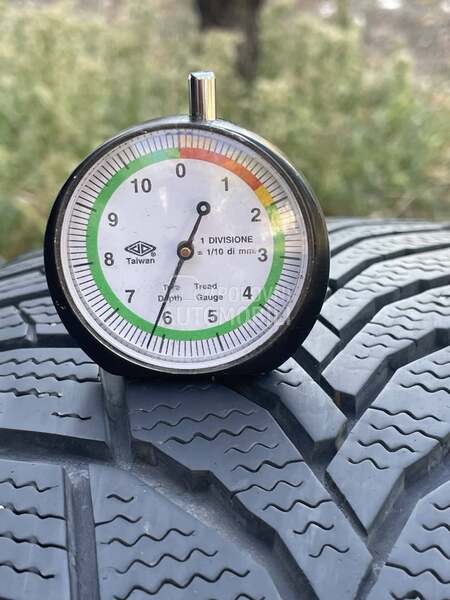 Nexen 225/60 R17 Zimska