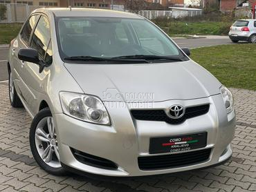 Toyota Auris 1.4VVT-i 180.oook.m