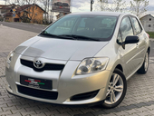 Toyota Auris 1.4VVT-i 180.oook.m