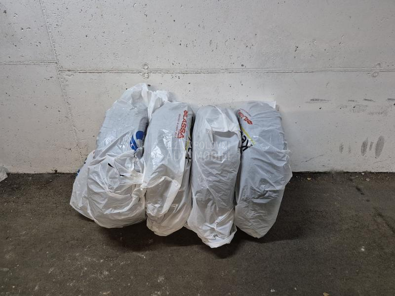 Michelin 225/60 R18 Zimska