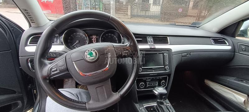 Škoda Superb 