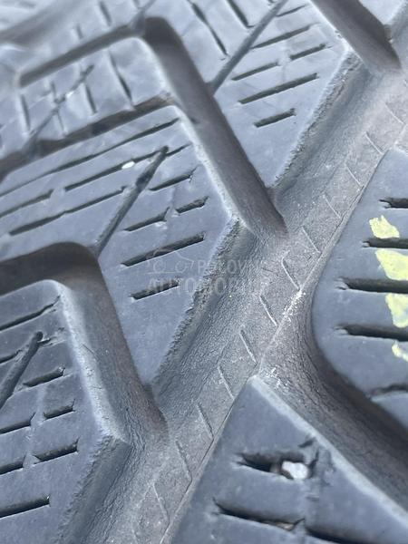 Pirelli 235/55 R18 Zimska