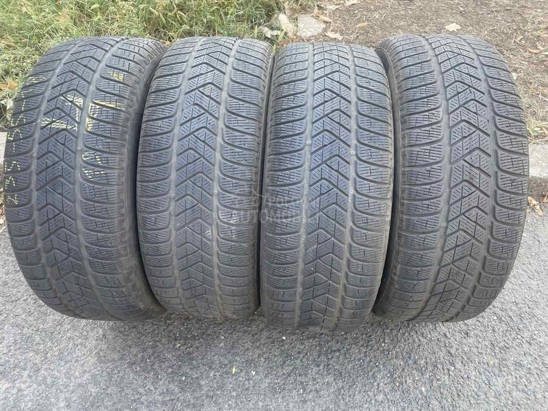 Pirelli 235/55 R18 Zimska