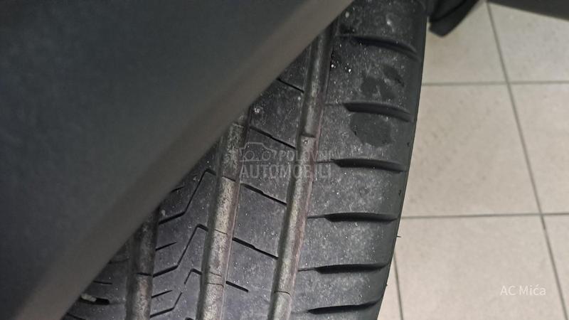 Peugeot 2008 1.2  NAV ALLUREE LED