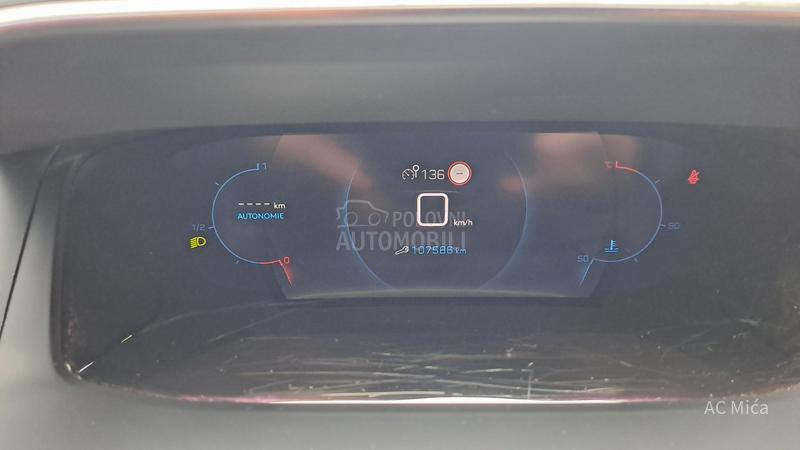 Peugeot 2008 1.2  NAV ALLUREE LED