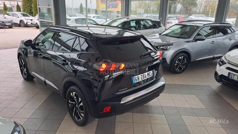 Peugeot 2008 1.2  NAV ALLUREE LED