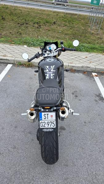 Triumph SPEED TRIPLE