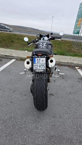 Triumph SPEED TRIPLE