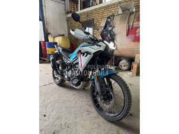 CFMOTO 450 mt