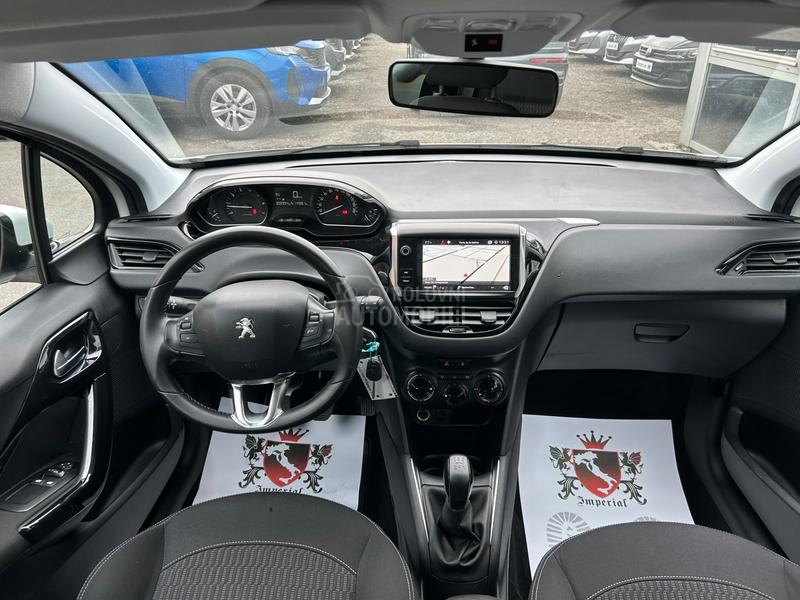 Peugeot 208 1.2 B