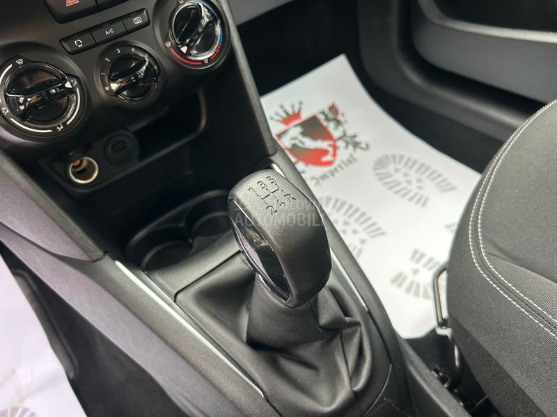 Peugeot 208 1.2 B