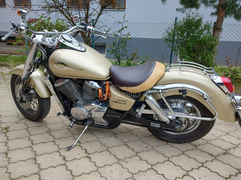 Honda VT 750 C2 SHADOW