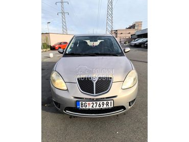 Lancia Ypsilon 