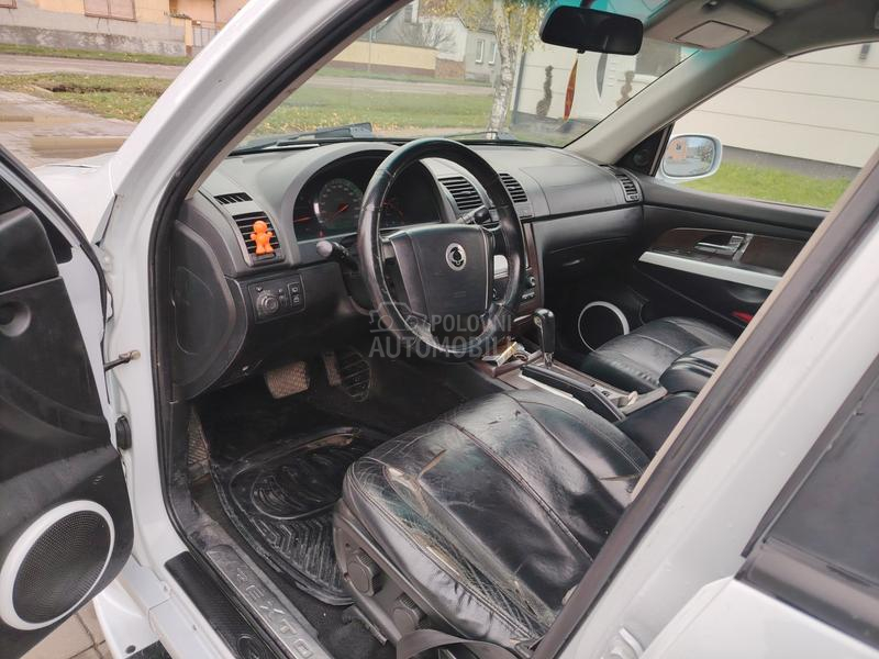 SsangYong Rexton 2.7